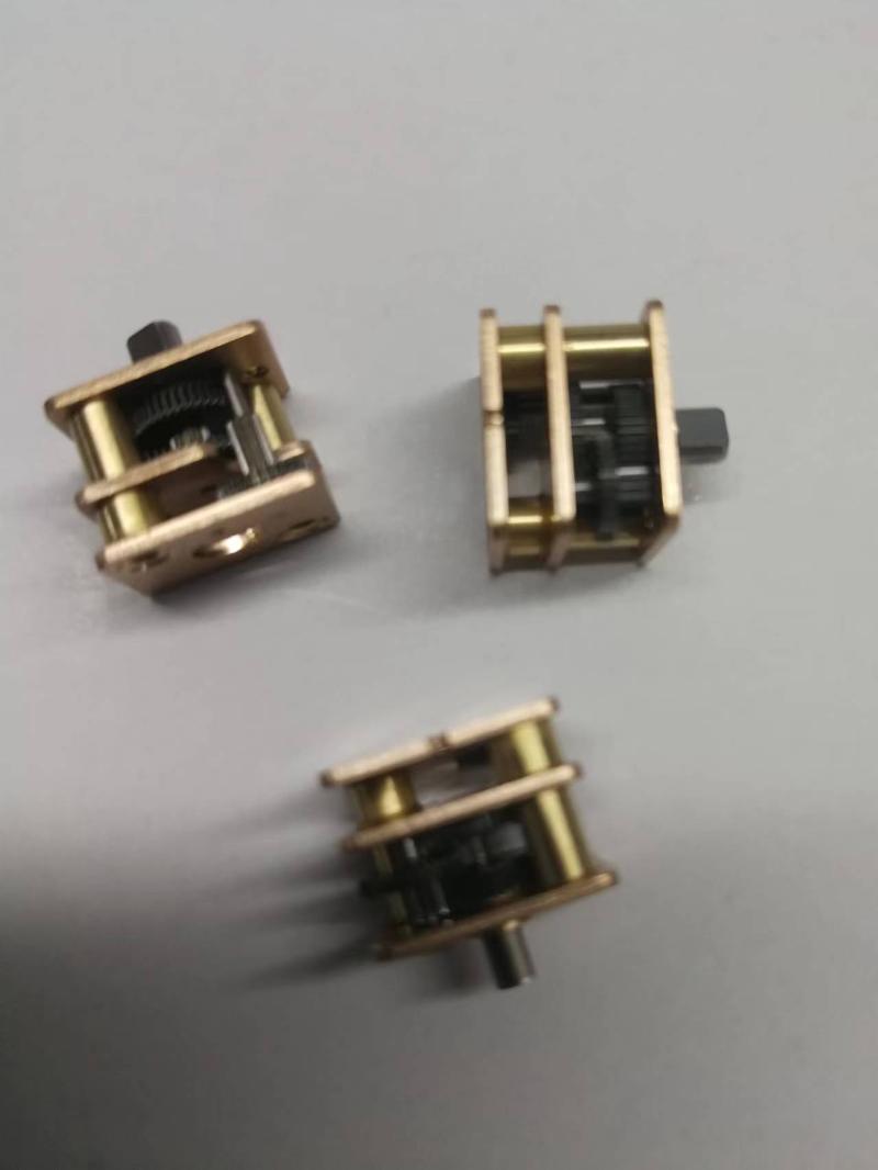 深圳齒輪減速電機(jī)廠家