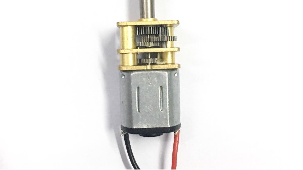 立式傳動齒輪減速機微電機傳動齒輪減速機。