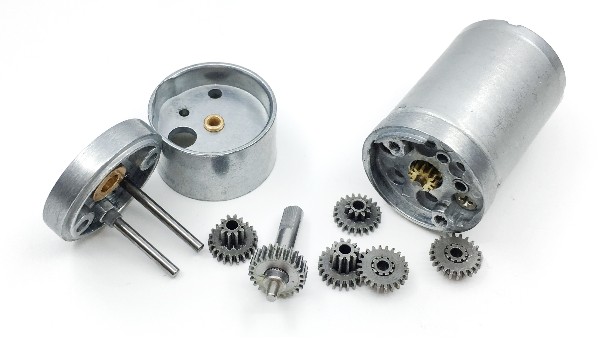 深圳微型減速電機(jī)廠家為您揭秘: 齒輪減速電機(jī) 交流電機(jī)