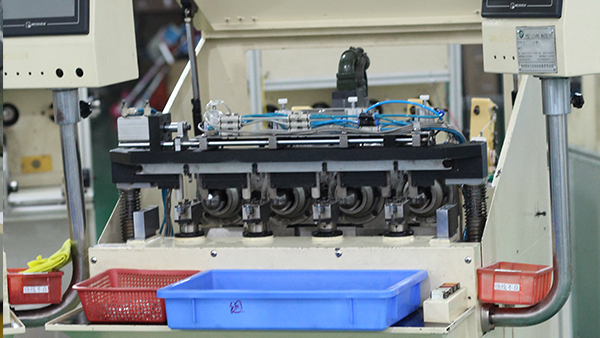 順昌電機-生產設備展示