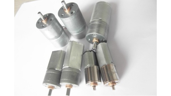 深圳微型減速電機(jī)與普通直流電機(jī)廠家為您揭秘:微型減速電機(jī)與普通直流電機(jī)的區(qū)別有哪些？